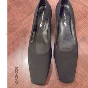 Easy Spirit “Smartshoe” 12M Black Lycra Pump NWOB